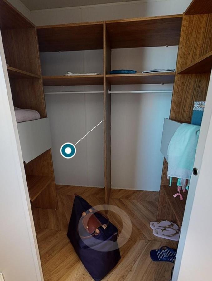 Bj Chalets - De Rug 3 - Vakantiepark Lauwersoog - Luxe Chalet Met Vaatwasser En Inloopkast! Vroege Incheck! Met Airco! ภายนอก รูปภาพ
